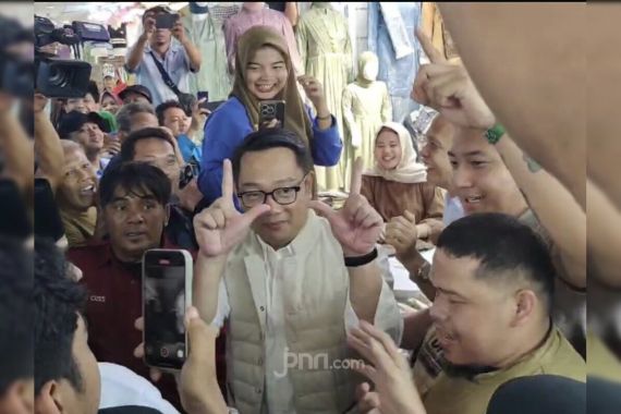 Blusukan ke Tanah Abang, Ridwan Kamil Dimintai Stadion untuk Persija - JPNN.COM