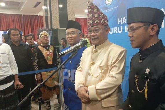 Tahun Depan, Sebegini Jumlah Guru ASN & Honorer yang Dapat Tunjangan, Lainnya Sabar - JPNN.COM