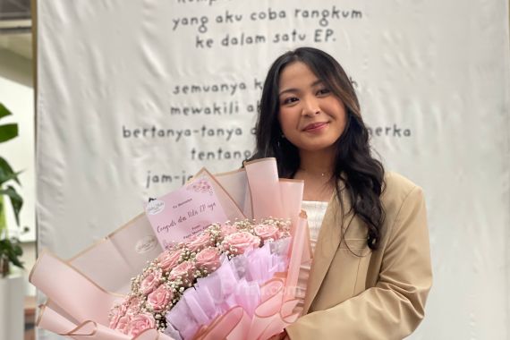 Raih 3 Platinum Awards, Bernadya: Tidak Pernah Kubayangkan - JPNN.COM