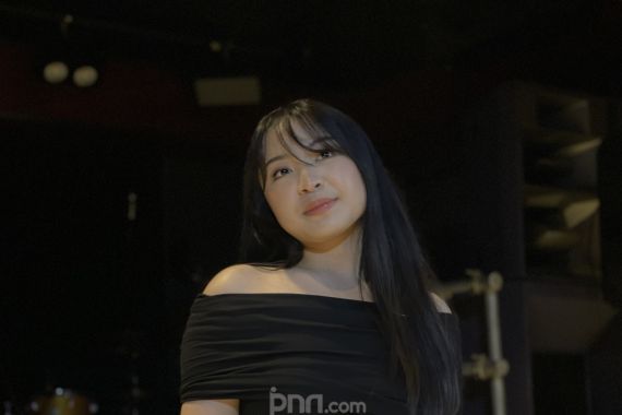 Bernadya Menang Album Pop Terbaik di AMI Awards 2024 - JPNN.COM