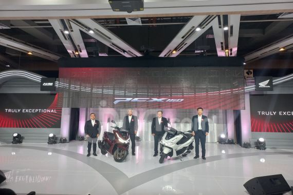 Honda Resmi Meluncurkan PCX160 Terbaru, Cek Harganya di Sini - JPNN.COM