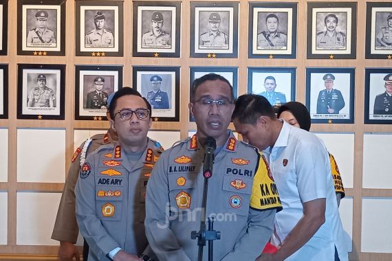 Ketakutan, Anak Bos Toko Roti Penganiaya Karyawan Diciduk Polisi - JPNN.COM