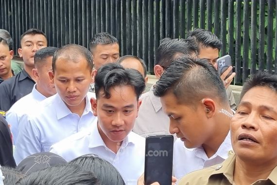 Wapres Gibran Tinjau Kesiapan Infrastruktur Transportasi Menjelang Nataru - JPNN.COM