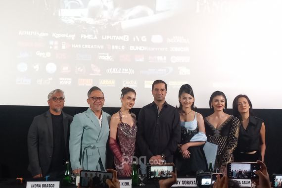 Bintangi Film Panggonan Wingit 2: Miss K, Cinta Laura Cerita Soal Adegan Ini - JPNN.COM