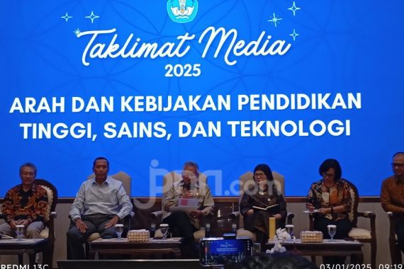 Mendiktisaintek Sampaikan Program Prioritas 2025, Ada Pembangunan Sekolah Unggul - JPNN.COM