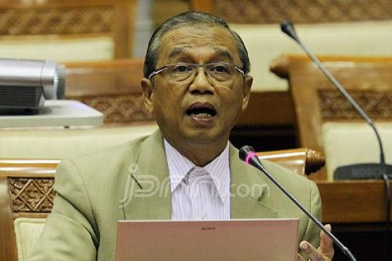 Busyro: Parpol Representasi Rakyat atau Teman Koruptor? - JPNN.COM