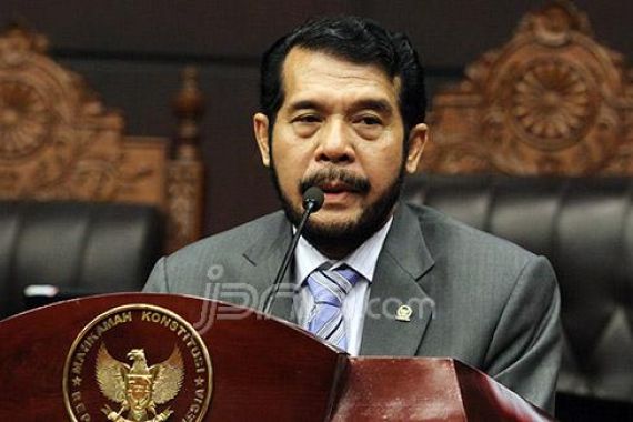 Anwar Usman Masih Pakai Fasilitas Ketua MK - JPNN.COM