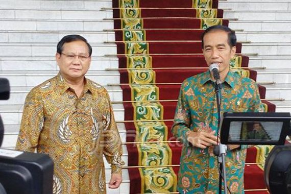 Sssst, Prabowo Menyarankan Hal Ini kepada Jokowi Selama Mengurusi Pandemi Covid-19 - JPNN.COM