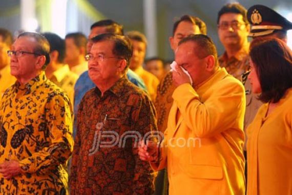 Akbar Tanjung Tak Ingin Jusuf Kalla jadi Cawapres - JPNN.COM