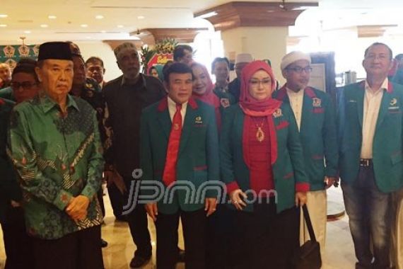 Semua Sibuk Urus Pilkada, Bang Rhoma Fokus di Pilpres - JPNN.COM