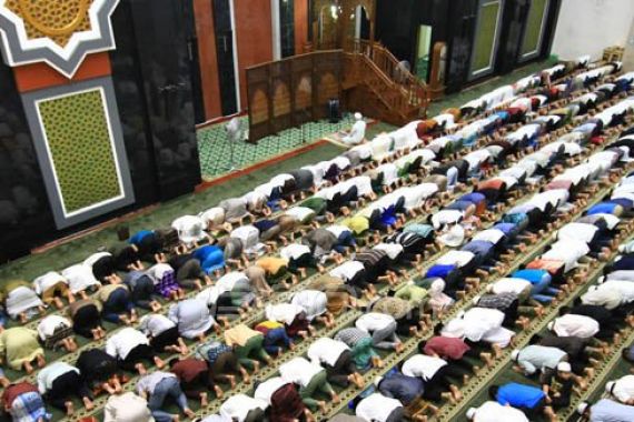 DPRD DKI Dorong Operasional Masjid Ditanggung APBD - JPNN.COM