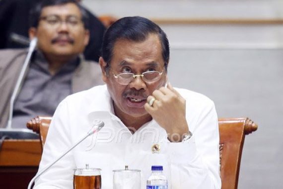 Jaksa Sering Ditangkap, Saatnya Posisi Prasetyo Dievaluasi - JPNN.COM