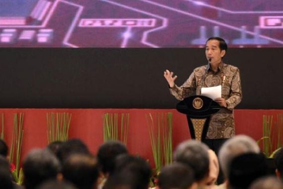 Jokowi Bicara Pemindahan Ibu Kota, Ada 3 Provinsi yang Layak - JPNN.COM