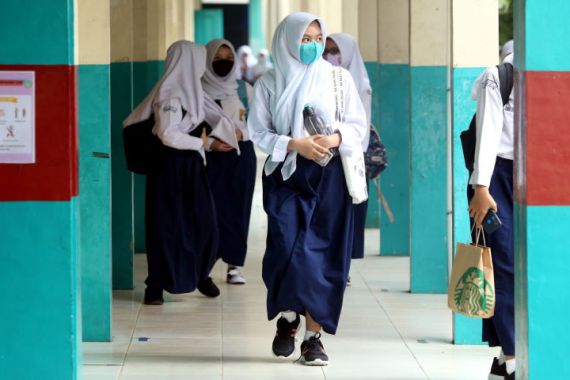 Jakarta PPKM Level 2, Sekolah Masih Tetap PTM 50 Persen - JPNN.COM