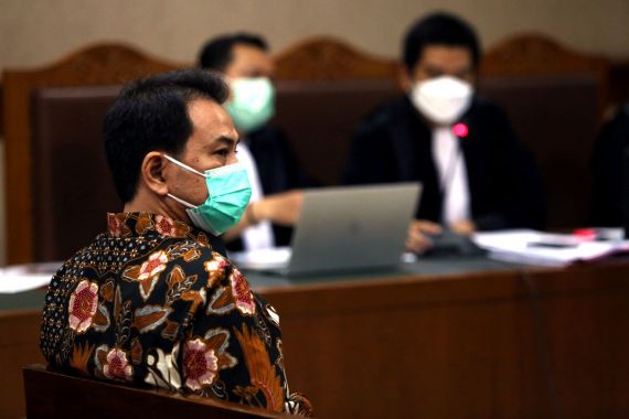 Azis Syamsuddin Didakwa Suap Penyidik KPK Robin Rp 3 Miliar dan USD 36 Ribu - JPNN.COM