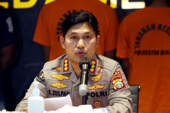 Teddy Minahasa Ditahan 20 Hari di Rutan Polda Metro Jaya - JPNN.COM