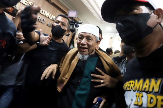 Polda Metro Jaya Sita Brankas Milik Khilafatul Muslimin di Lampung, Isinya Tak Disangka - JPNN.COM