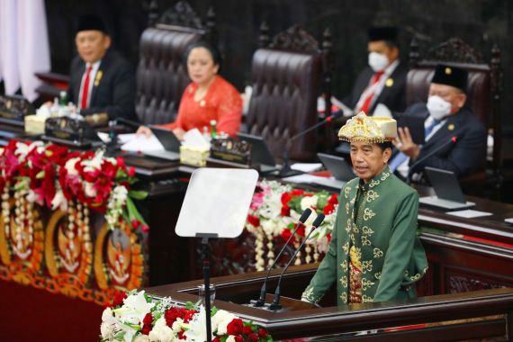 Sidang Tahunan MPR, Jokowi Pamer Prestasi Terkait Impor Beras - JPNN.COM