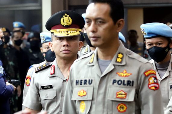 Ferdy Sambo Gugat Jokowi dan Kapolri ke PTUN soal Pemecatan, Mabes Polri Bereaksi - JPNN.COM