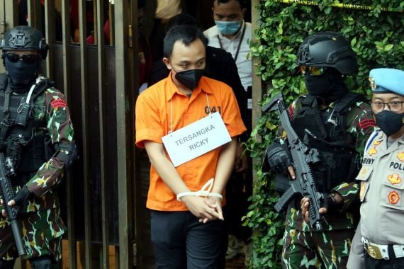 Keluarga Yosua soal Tuntutan terhadap Ricky Rizal & Kuat Ma'ruf: Seharusnya 20 Tahun! - JPNN.COM