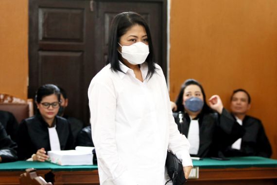 Jelang Sidang Vonis, Febri Diansyah Ngotot Putri Candrawathi Korban Kekerasan Seksual - JPNN.COM