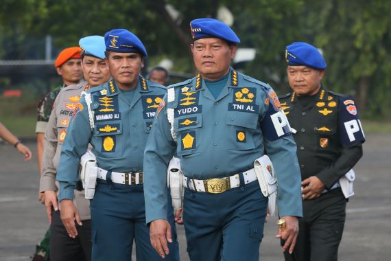 Panglima TNI Mutasi 172 Perwira, Pangkogabwilhan III & Pangdam Cenderawasih Ikut Diganti - JPNN.COM