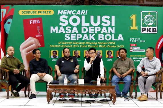 Begini Cara PKB Mencari Solusi Masa Depan Sepak Bola Indonesia - JPNN.COM