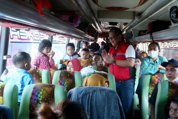 PDIP dan 178, Angka Keramat di Balik Jumlah Bus untuk Mudik Lebaran - JPNN.COM