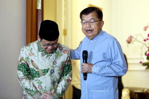 Pak JK Menyindir Jokowi, Sebut Nama Mega dan SBY - JPNN.COM