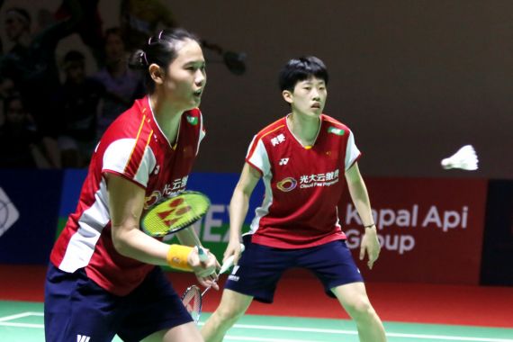 Indonesia Masters 2024: Sempat Tertunda karena Api di Istora, Zhang/Zheng jadi Finalis Pertama - JPNN.COM