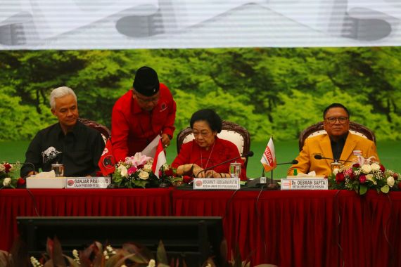 Megawati Bilang Dukungan Bang Oso Tak Perlu Dipertanyakan - JPNN.COM