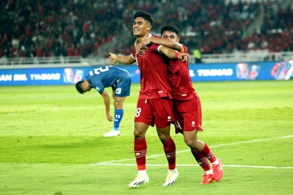 Jokowi Bilang Ramadhan Sananta Mengubah Permainan Timnas Indonesia - JPNN.COM