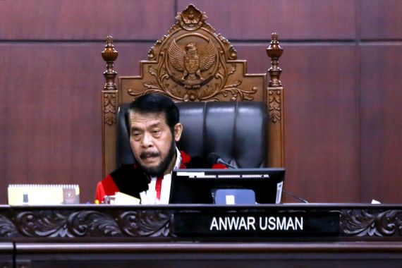 Dicopot dari Ketua MK, Anwar Usman: Jabatan Milik Allah, Tak Membebani Diri Saya - JPNN.COM