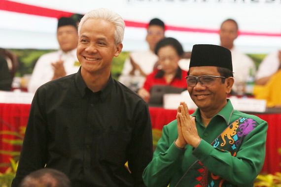Adik Wiji Thukul Yakin Ganjar-Mahfud Bisa Bikin Indonesia Bebas Perdagangan Orang - JPNN.COM