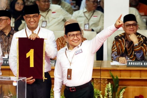 KH Lora Nasih: AMIN Nomor 1 di Madura dan Hati Rakyat Indonesia - JPNN.COM