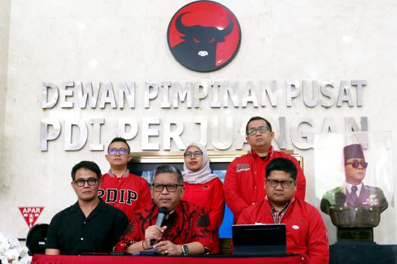 Prabowo Mustahil Ikuti Keteladanan Mahfud MD, Anggaran Kemenhan Terlalu Menggiurkan - JPNN.COM