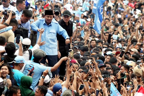 2 Kali Prabowo Bertanya, Mau Dengar Pidato atau Berjoget? - JPNN.COM