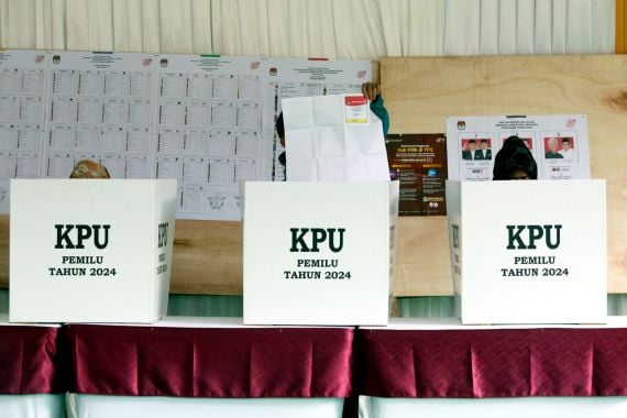 Survei LSI Potret Arah Pilihan Pendukung Jokowi hingga Mengapa Ganjar di Posisi ke-3 - JPNN.COM