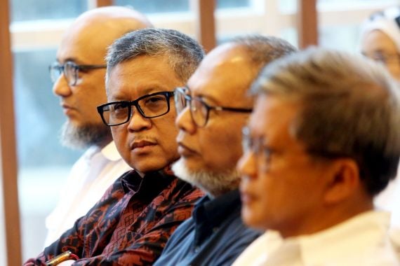 Anies Gagal Maju di Pilkada 2024, Hasto Singgung Penguasa - JPNN.COM