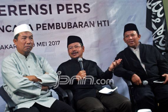 Pembubaran HTI, Indikasi Pemerintahan Jokowi Mengulang Rezim Orba - JPNN.COM