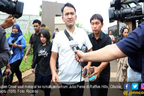 Ruben Onsu Nyaris Mengungsi setelah Rumahnya Dilempari Batu - JPNN.COM