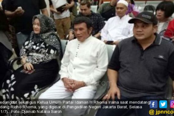 Tiga Oleh-Oleh Rhoma Irama untuk Ridho di Sel Tahanan - JPNN.COM