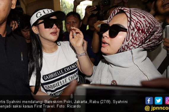 Keluarga Syahrini Diduga Nikmati Dana Jemaah Fisrt Travel - JPNN.COM