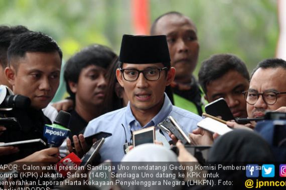 Kode 'Cap Jempol' di Amplop Serangan Fajar Bowo, Sandiaga: Mestinya Buat Petani - JPNN.COM