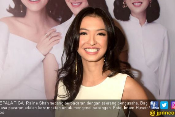 Raline Shah Selamat dari Serbuan Berkat Masker - JPNN.COM