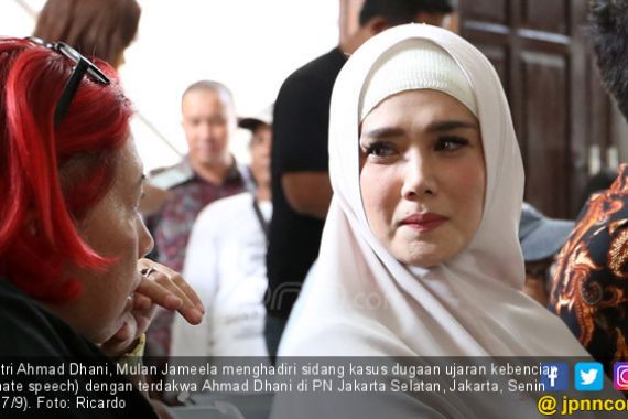 Mulan Jameela Ajak Anak Jenguk Ahmad Dhani di Rutan Medaeng - JPNN.COM