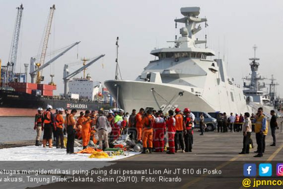 Panglima TNI dan Kabasarnas Ikut Operasi Pencarian Lion Air - JPNN.COM