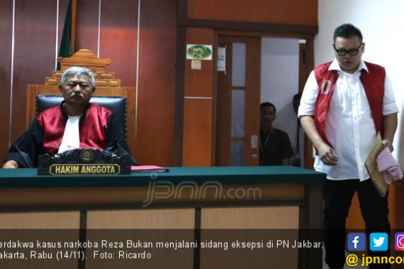 Terjerat Kasus Narkoba, Reza Bukan Divonis 4,5 Tahun Penjara - JPNN.COM