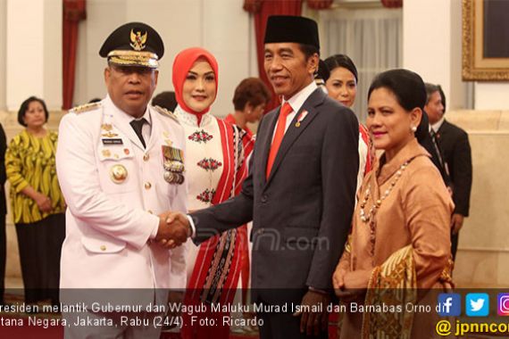 Viral Video Gubernur Murad Ismail Membentak Protokoler Istana, Ada Kata Bodoh - JPNN.COM