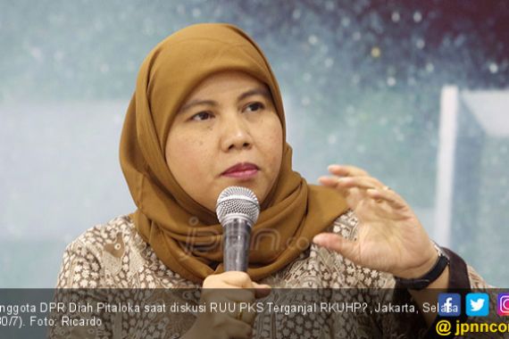 Diah Pitaloka Bereaksi Keras Terhadap Aksi Warga Persekusi Wanita di Sumbar - JPNN.COM